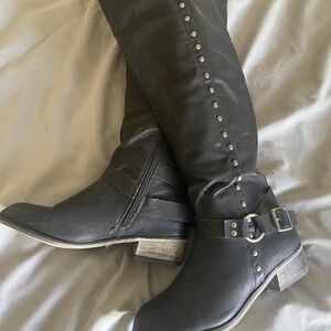 Women’s over the knee boots